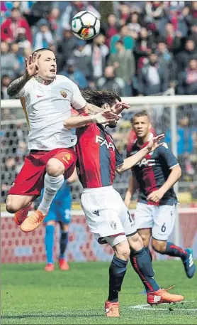  ?? FOTO: EFE ?? Radja Nainggolan, en el partido del pasado sábado contra el Bolonia