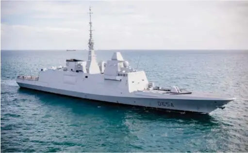  ??  ?? L’auvergne, quatrième unité de la classe Aquitaine, au cours de ses essais en mer. Le bâtiment a été admis au service actif en février 2018. (© Naval Group)