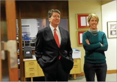  ?? PHOTOS BY TANIA BARRICKLO — DAILY FREEMAN ?? Congressio­nal candidates John Faso, left, and Zephyr Teachout wait to be introduced at Thursday night’s debate in Kingston.