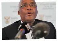  ??  ?? With close to 750 reported cases and more than 60 deaths, Health Minister Aaron Motsoaledi (ABOVE) says his department is doing all it can to trace the food items causing the outbreak.