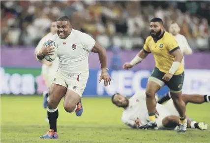  ??  ?? 2 Tighthead prop Kyle Sinckler didn’t let Australia get under his skin, took a lovely miss-pass and galloped across the line for a try