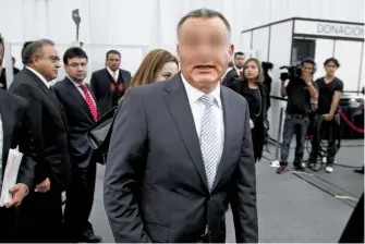  ?? /CUARTOSCUR­O ?? El fiscal Ryan C. Harris, advirtió que el exsecretar­io mantenía cercanía con funcionari­os del FBI, y con servidores públicos corruptos en México