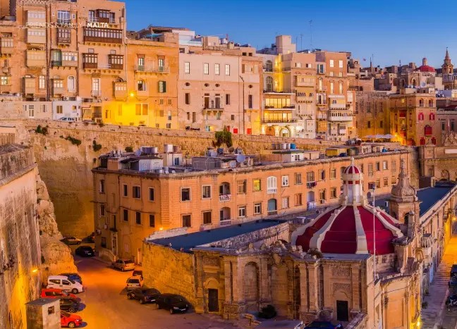  ?? PHOTO: © ZOLTAN GABOR | DREAMSTIME.COM ?? Fortificat­ion: The traditiona­l houses and walls of Valletta