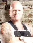  ??  ?? Mike Holmes