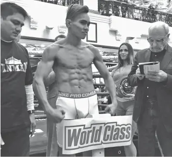  ?? PROMOTIONS PHOTO
SANMAN ?? Romero "Dynamite" Duno eyes a swift and decisive win against his Thai opponent Paiboon Lorkam in their upcoming WBC Asian Boxing Council super featherwei­ght title match on September 10 at the Tupi Municipal Gym in Tupi, South Cotabato.