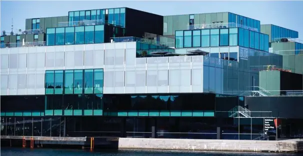  ?? ?? Annabeth Aagaard fremhaever byggeriet Blox ved Københavns havnefront som et eksempel på smart digitalise­ret byggeri. Arkivfoto: Jens Dresling