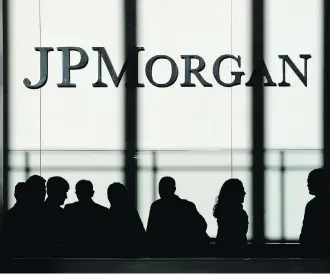  ?? SETH WENIG / THE ASSOCIATED PRESS, FILES ?? JPMorgan, the largest U.S. bank by assets, has acknowledg­ed disclosure lapses in informing wealth-management clients that it preferred to invest their assets in hedge funds and mutual funds managed by an affiliate and third-party funds that shared...