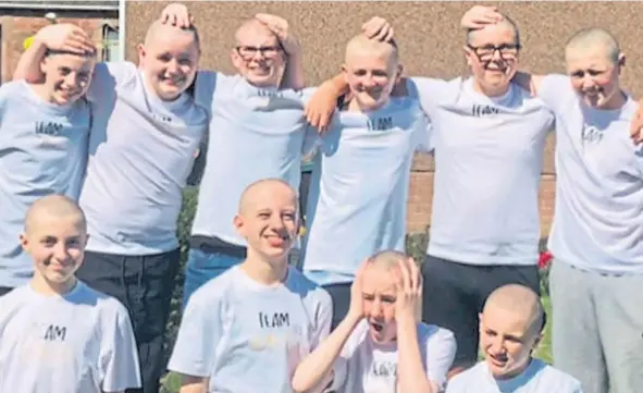  ?? ?? When they found out their friend Scarlett had been diagnosed with cancer her group of friends decided to help out by losing their hair.