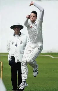  ?? Matt Ratcliffe ?? ●● Ian Tait took three wickets for 15 runs for Macclesfie­ld