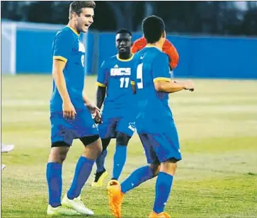  ?? Feli pe Garcia vi a I nstag r am ?? THE COLLEGE CAREERS of Carson Vom Steeg, left, and his UC Santa Barbara teammates are in a long pause after the Big West Conference canceled the 2020- 21 seasons for f ive fall sports because of the pandemic.