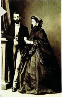  ??  ?? Arriba, María de los Desamparad­os, nacida en 1834 de la unión de María Cristina y Fernando Muñoz, y casada con un príncipe polaco.