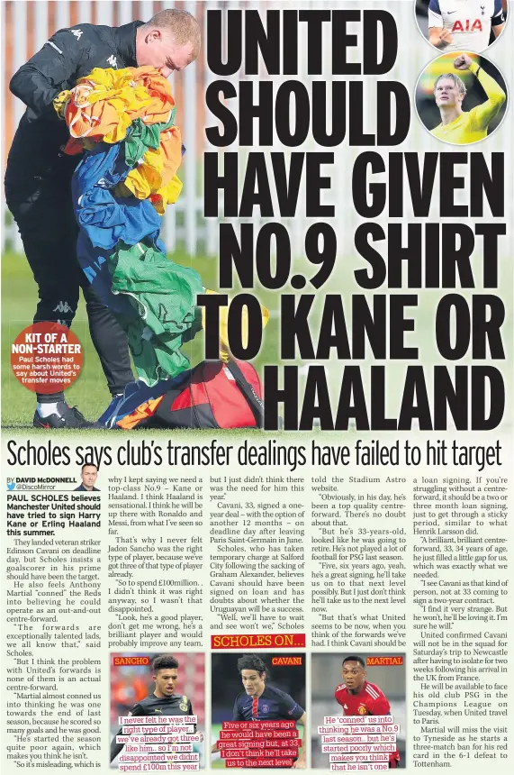  ??  ?? KIT OF A NON-STARTER Paul Scholes had some harsh words to say about United’s transfer moves