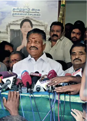  ?? JAISON G ?? TWO FACES Sasikala (left) visits Jaya’s memorial before going to Bengaluru to serve her sentence, Feb. 15, 2017; O. Panneersel­vam meets the press at his home the same day