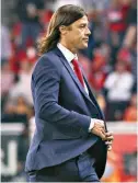  ??  ?? Matías Almeyda deberá afinar la estrategia para superar a Atlas.