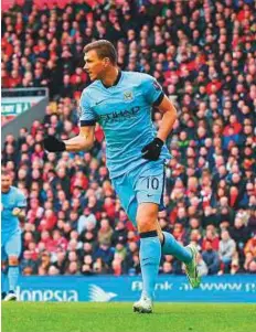  ?? Rex Features ?? Edin Dzeko has shown an uncanny ability to score crucial goals right from his Premier League days at Manchester City.