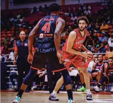  ?? BSN ?? NUEVAS ESTRELLAS. George Conditt, quien ya debutó con el Equipo Nacional y lo hizo el sábado con Carolina, es uno de los nuevos prospectos del BSN.