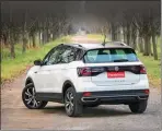  ??  ?? T-CROSS. Proviene de Brasil y busca afianzar el liderazgo en su segmento, con el nuevo impulsor turbo alimentado 1.0 TSI de 116 CV.