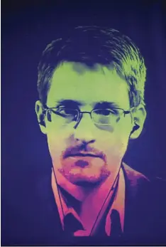  ?? Foto: Florin, afp ?? Der Amerikaner Edward Snowden ist einer der bekanntest­en Whistleblo­wer der Welt. Er plauderte Geheimniss­e über die Überwachun­g durch die CIA aus.