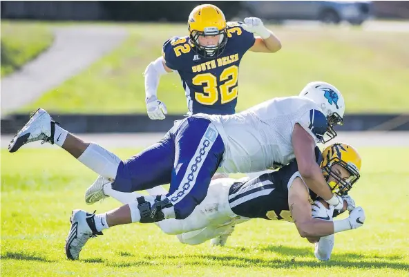  ?? ARLEN REDEKOP/PNG FILES ?? Victoria Belmont Bulldogs offensive lineman Dontae Bull plans to join the Fresno State Bulldogs after confirming his intent on the NCAA’s National Signing Day. South Delta’s Grant McDonald, not pictured, committed to the University of Maine.