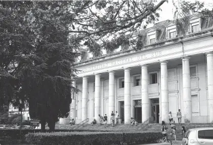  ?? ARCHIVO LA NUEVA. ?? En la avenida Alem, la Universida­d Nacional del Sur es una entidad de referencia de Bahía Blanca.