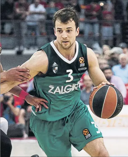  ?? FOTO: EFE ?? Kevin Pangos, base del Zalgiris Kaunas, en un encuentro de la presente temporada de la Euroliga