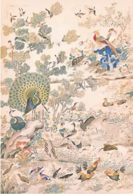  ?? ?? A imagem mostra a tapeçaria de bordado cantonês titulada “Centenas de aves em desfile de canto”, feita com mais de dez técnicas diferentes. Está depositada no Museu do Palácio Imperial, em Pequim, China.