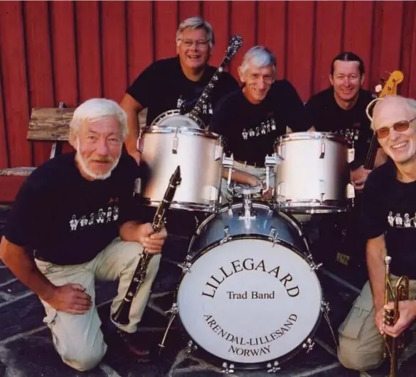  ?? ?? Lillegaard Trad Band i Bakgården tidlig på 90-tallet