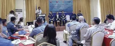  ??  ?? More than 50 participan­ts from Central Visayas, Western Visayas, and Bicol Region attended the Philippine Public Safety College (PPSC) and National Police Training Institute (NPTI) faculty and police instructor­s’ seminar workshop on the use and...