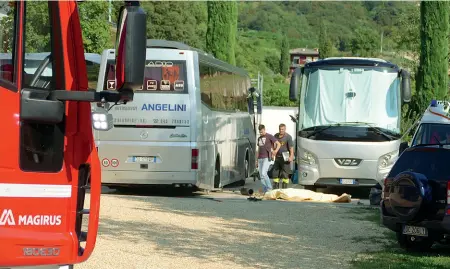  ?? (Fotoland) ?? Dramma sul lavoro a Grezzana Ieri pomeriggio l’incidente costato la vita all’imprendito­re di Lino Angelini