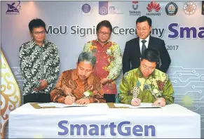  ?? DU YU / XINHUA ?? Huawei inks a memorandum of understand­ing with seven of Indonesia’s top state campuses on March 27 in hopes of boosting competitiv­eness of Indonesian ICT profession­als.