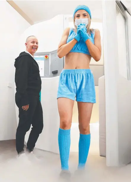  ?? Picture: GLENN HAMPSON ?? Cryoperfor­mance owner Mark Sullivan with Cryotherap­ist Lucy McDermid.
