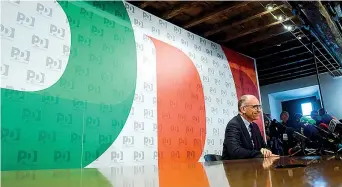  ?? (Imagoecono­mica) ?? In conferenza stampa Enrico Letta commenta il risultato del Partito democratic­o