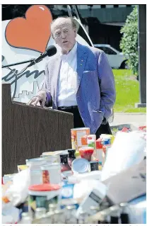  ?? BRYAN SCHLOSSER/FILES ?? Jim Pattison speaks at the opening of a Save-On Foods location in Regina July 9, 2015.