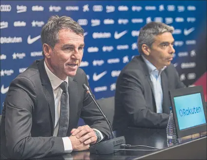  ?? FOTO: PERE PUNTÍ ?? Robert Fernández y Albert Soler explicaron el sábado cómo transcurri­ó el mercado veraniego del FC Barcelona