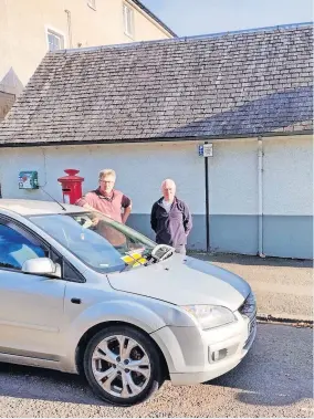  ?? ?? ‘Utterly ludicrous’ Councillor Martin Earl and Calum Menzies of Callander Post Office