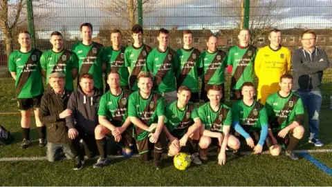  ??  ?? Picture shows the Glen United team after their recent 1-1 draw with Rampart Celtic. The Glenmore side have been a constant in the North Louth Winter League for the past 20 years. Formerly they were known as Peter Jacks. Back Row: Colin McCann, Ciaran...