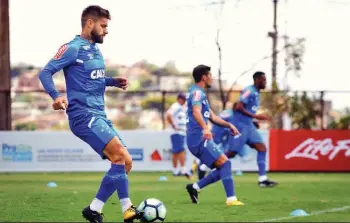  ?? | VINNICIUS SILVA/RAW IMAGE/FOLHAPRESS ?? Suspenso da final, Rafael Sóbis deve ser titular na partida contra o Atlético- GO