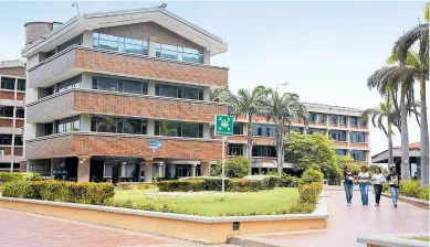  ?? JOSEFINA VILLARREAL ?? Panorámica de la Universida­d del Atlántico, que muestra el edificio del Bloque C de la institució­n.