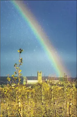  ??  ?? Stuart Dodd was on hand to capture this picture-perfect moment overlookin­g Canterbury Cathedral