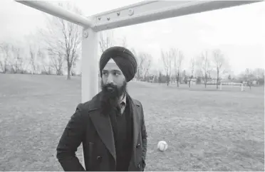  ?? PHIL CARPENTER/ THE GAZETTE ?? Mukhbir Singh says the Quebec Soccer Federation still won’t permit the wearing of the turban during soccer matches.