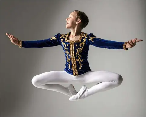 ?? PHOTOS: ALEXANDRA CURTIN ?? Alfie Shacklock is a 14-year-old dancer with a bright future ahead.