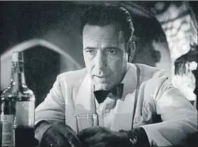  ??  ?? Sexo y política. Arriba, ‘Salò’, película que Pasolini rodó consciente de que no sería permitida por la censura de su país, extremando las escenas salvajes. Abajo, el personaje de Rick (Humphrey Bogart) en ‘Casablanca’ confesando que