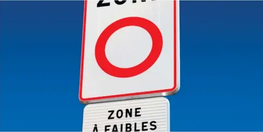 ?? ?? Moins de 2 % du parc automobile sera concerné par les restrictio­ns de circulatio­n au 1er janvier 2025 à Bordeaux Métropole. (Crédits : DR)