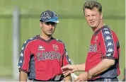  ?? Picture: GETTY IMAGES ?? LEARNING CURVE: José Mourinho as assistant trainer to Louis van Gaal at Spanish giants Barcelona