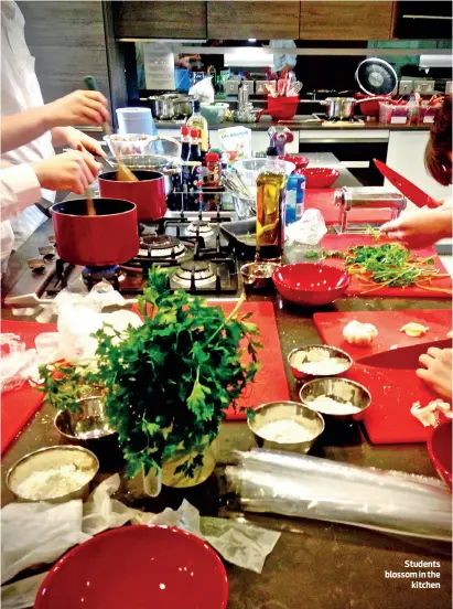  ?? ?? Students blossom in the kitchen