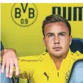  ?? FOTO: DPA ?? Kein Liga-Einsatz diese Saison: Mario Götze sitzt auf der Bank.