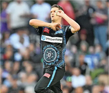  ?? Picture: Getty Images ?? David Payne bowling for Adelaide Strikers in this year’s Big Bash League