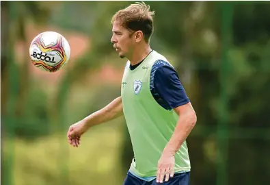  ?? Gustavo Oliveira/Londrina Esporte Clube ?? Com a lesão de Escobar, Jardel pode ser mantido como titular no Londrina para o jogo decisivo contra o Volta Redonda