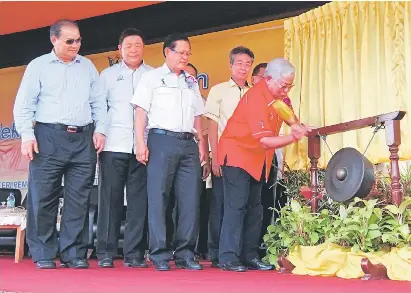 Rm15 Bilion Diperlukan Bina Jalan Luar Bandar Pressreader