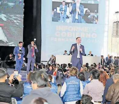  ?? CORTESÍA ?? El alcalde rindió su informe en el
Recinto
Ferial.